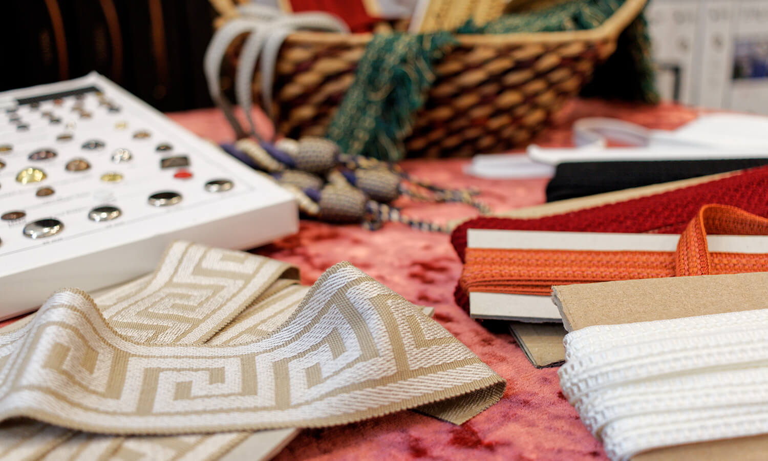 Übersichtsbild Posamente